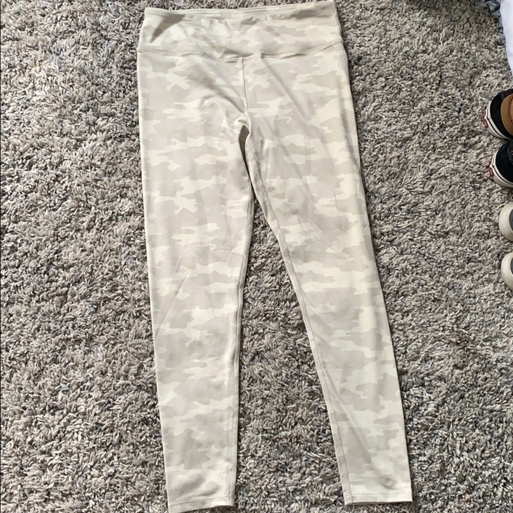 White Cameo Kyodan Leggings